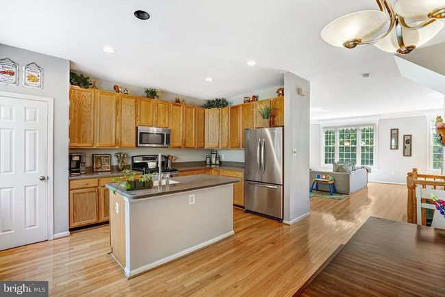 7721 Sullivan Cir, Townhouse with 3 bedrooms, 3 bathrooms and null parking in ALEXANDRIA VA | Image 11