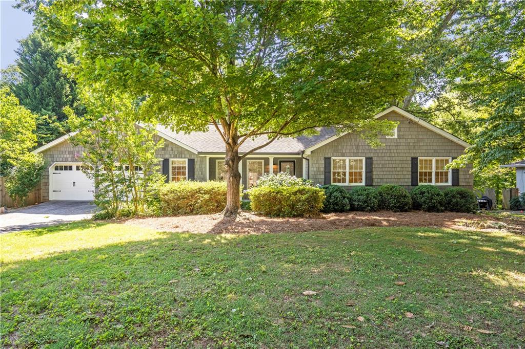 Spring Dr, Roswell, GA 30075