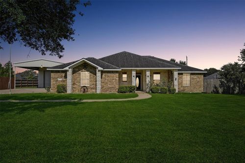 11102 Aaron Way, Needville, TX, 77461-5694 | Card Image