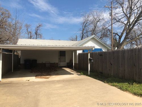 11 S Tacoma Ave, Tulsa, OK, 74127-8547 | Card Image