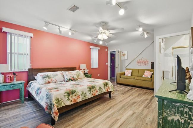 112 8 Th St E, House other with 4 bedrooms, 3 bathrooms and 1 parking in STEINHATCHEE FL | Image 39