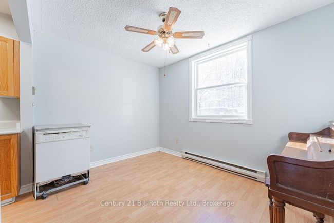 146 Fernwood Dr, House attached with 2 bedrooms, 2 bathrooms and 2 parking in Gravenhurst ON | Image 6