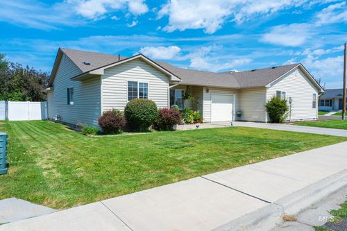 1861 Arcata Way, Ontario, OR, 97914-4915 | Card Image