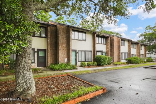 105-113 Bonner Ave, Morehead City, NC, 28557-3331 | Card Image