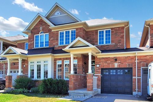 142 Laurendale Ave, Keswick, ON, L4P0C6 | Card Image