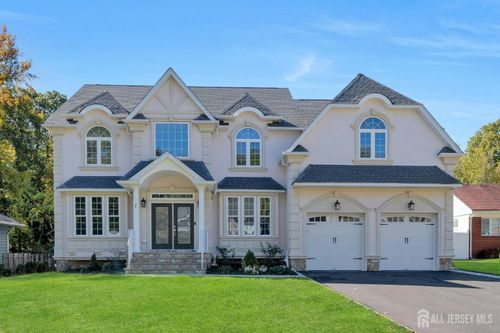 21 King St, Edison, NJ, 08820-1023 | Card Image