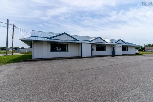 8946 Highway 1, Meteghan River, NS, B0W2L0 | Card Image