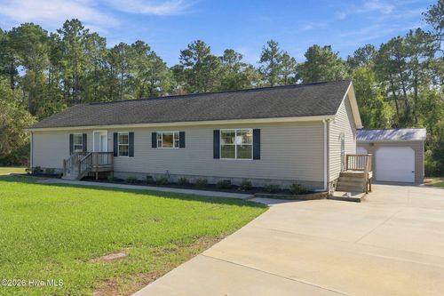 756 Ridgecrest Ln, Rocky Point, NC, 28457-7671 | Card Image