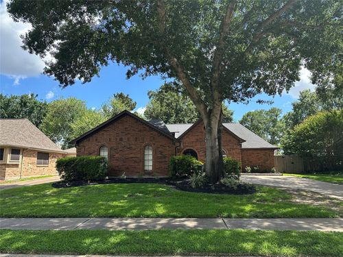 15731 Lakedale Dr, Houston, TX, 77095-3697 | Card Image