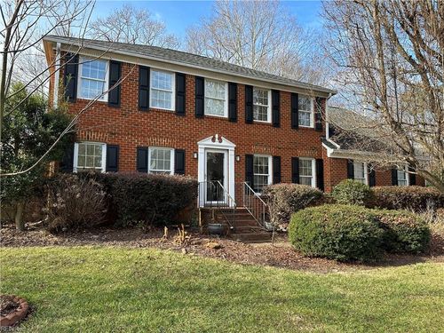 1704 Eagle Hill Dr, Chesapeake, VA, 23321-1806 | Card Image