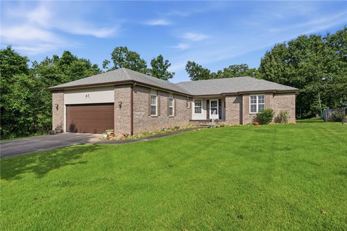 67 Islay Dr, Bella Vista, AR, 72715-3802 | Card Image