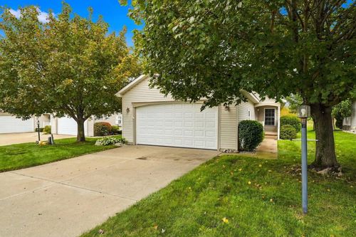 2095 Seaview Drive, East Bay Township, MI, 49686 | Card Image