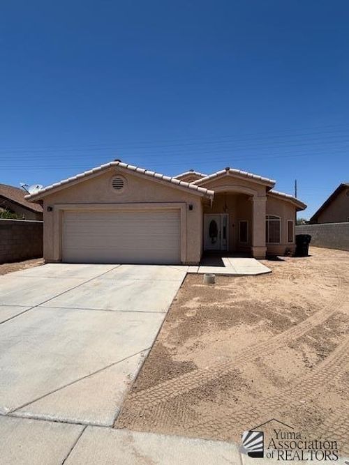 2078 E Mendez St, San Luis, AZ, 85336-0695 | Card Image