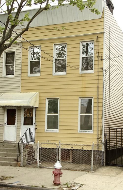 338 Bramhall Ave, Jersey City, NJ, 07304-3310 | Card Image