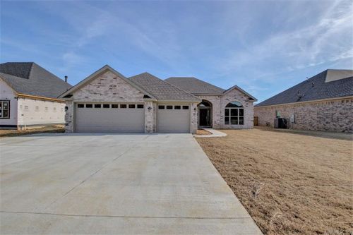 119 Crestview Drive, Maumelle, AR, 72113 | Card Image