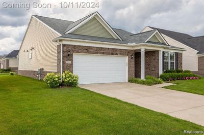 4024 Colfax Ct, Condo with 3 bedrooms, 2 bathrooms and null parking in Canton Twp MI | Image 2