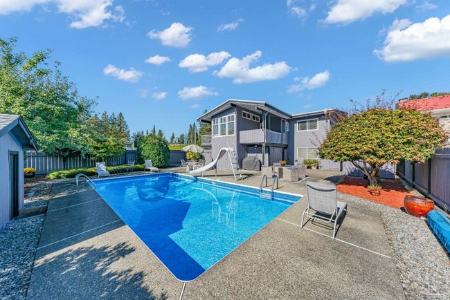 5584 Gilpin Street, House other with 6 bedrooms, 3 bathrooms and 4 parking in Burnaby BC | Image 1