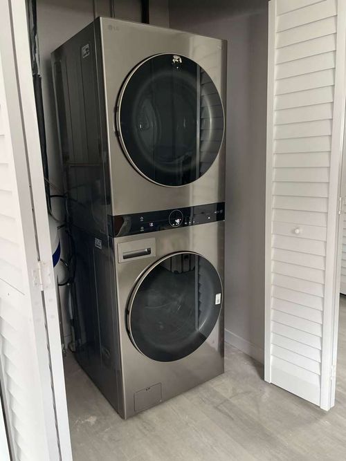 4N327 7th Ave, ADDISON, IL, 60101-2009 | Card Image