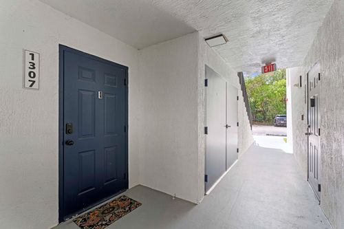 1307 Villa Circle, Boynton Beach, FL, 33435 | Card Image