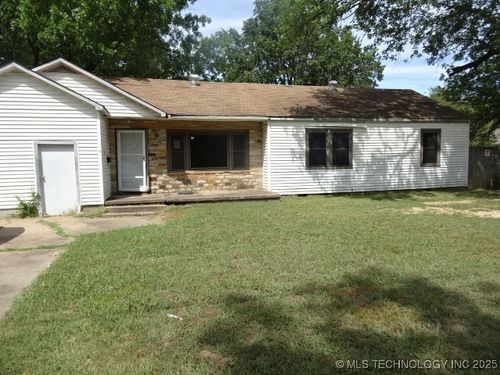 509 Ne 4th St, Pryor, OK, 74361-2626 | Card Image