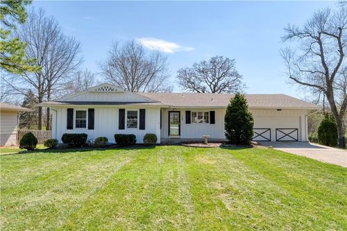 1409 E 108th St, Kansas City, MO, 64131-3429 | Card Image