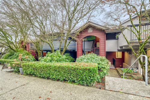 apt-d107-15805 Waynita Way Ne, Bothell, WA, 98011-7426 | Card Image