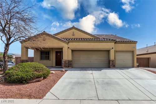 6636 Brent Scott St, North Las Vegas, NV, 89086-1361 | Card Image