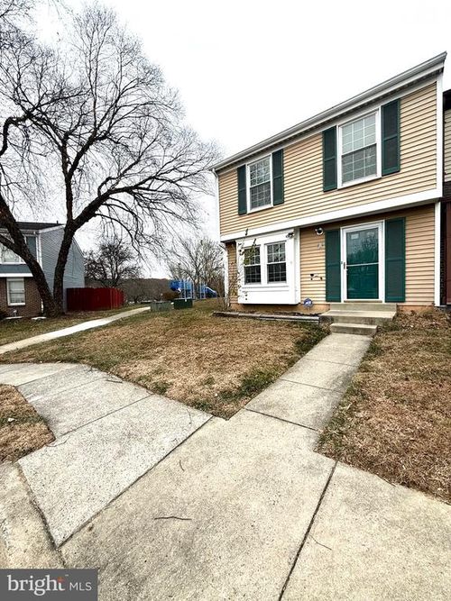 19445 Breezedale Ln, GERMANTOWN, MD, 20876-2747 | Card Image