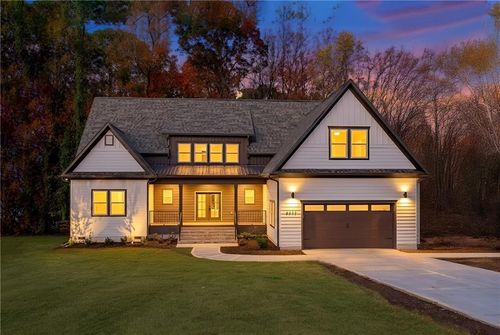 4557 Duncan Dr, Sugar Hill, GA, 30518-4834 | Card Image