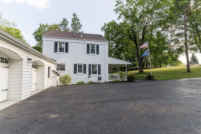 1701 Beaver Grade Rd, House other with 4 bedrooms, 3 bathrooms and 2 parking in Coraopolis PA | Image 12
