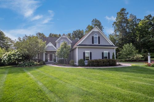 15 Aspenwood, Avon, CT, 06001-2547 | Card Image