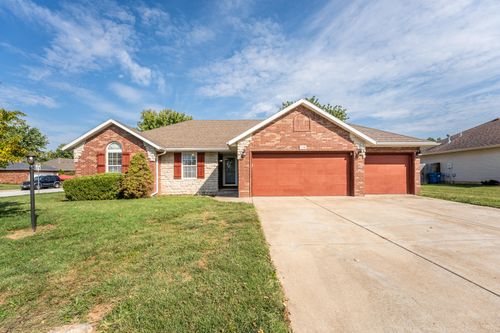 1345 W Dunrobin Castle Dr, Nixa, MO, 65714-8382 | Card Image