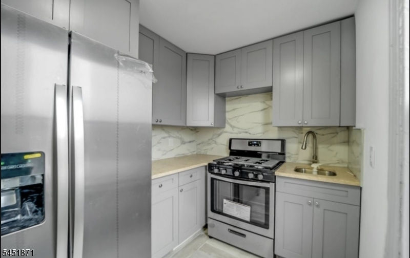 Residential Lease in City Of Orange Twp. 3