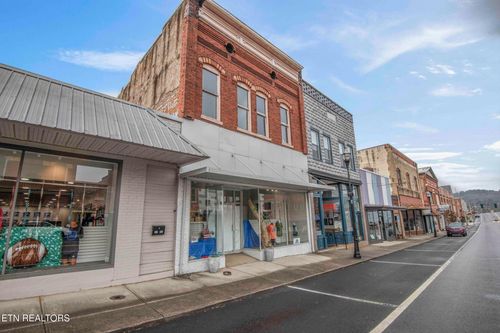 428 N Roane St, Harriman, TN, 37748-2023 | Card Image