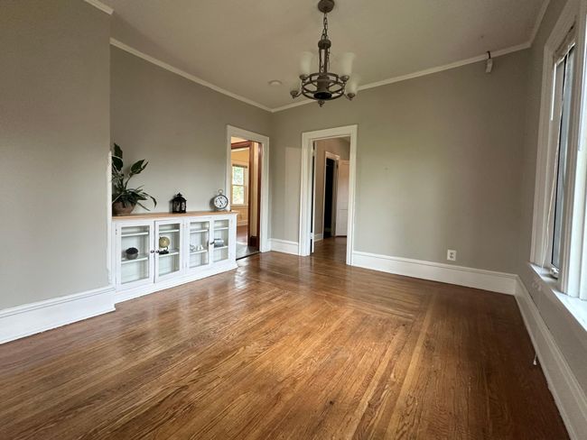 Dining area upper unit | Image 8