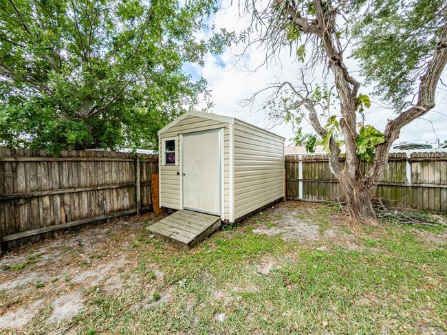 428 Flamingo Dr, House other with 4 bedrooms, 2 bathrooms and null parking in APOLLO BEACH FL | Image 29