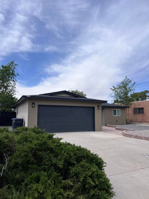 905 La Charles Dr Ne, Albuquerque, NM, 87112-6244 | Card Image