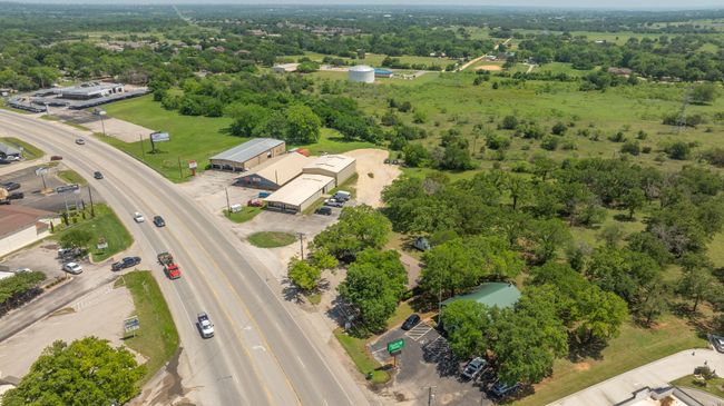 1702 W South Loop, Home with 0 bedrooms, 0 bathrooms and null parking in Stephenville TX | Image 23