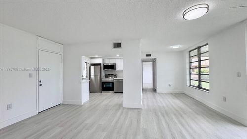 apt-c101-2999 Point East Dr, Aventura, FL, 33160-2646 | Card Image