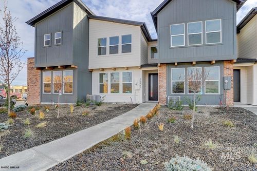 1327 N Webb Way, Meridian, ID, 83642-1085 | Card Image