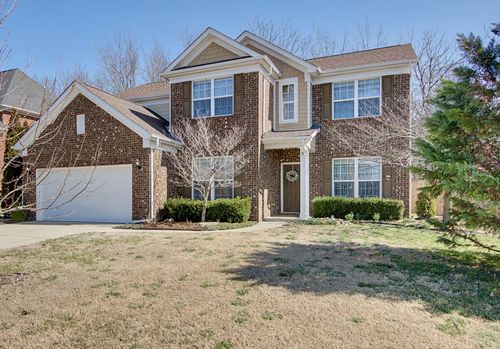 2827 Kaye Dr, Thompsons Station, TN, 37179-5351 | Card Image