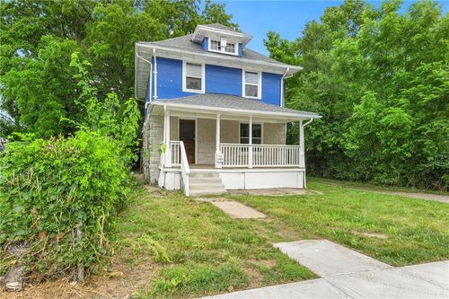3515 Woodland Ave, Kansas City, MO, 64109-2569 | Card Image