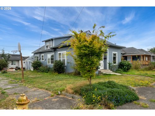 2315 8th St, Tillamook, OR, 97141-4010 | Card Image