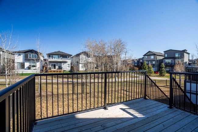 84 Walgrove Terrace Se, Home with 3 bedrooms, 2 bathrooms and 4 parking in Calgary AB | Image 38