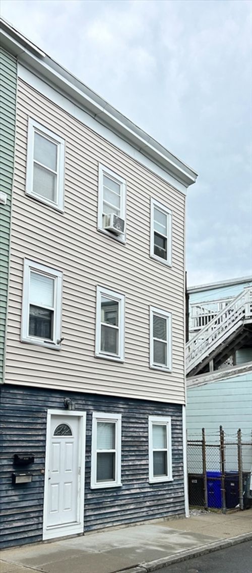 14 Emmet Street, Boston, MA, 02127 | Card Image