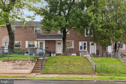 827 Grant Rd, FOLCROFT, PA, 19032-1713 | Card Image