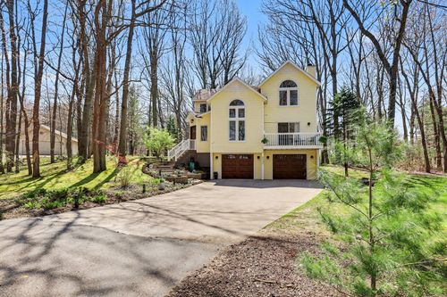 3330 Clearview Ln, Saugatuck, MI, 49453-9659 | Card Image