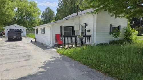 106 King St, Tiverton, ON, N0G2T0 | Card Image