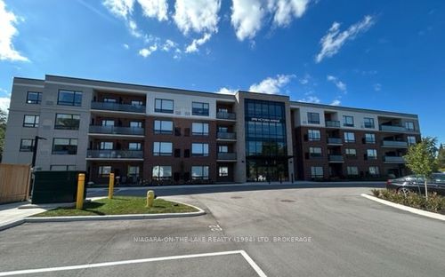 206-3998 Victoria Ave, Vineland, ON, L0R2C0 | Card Image