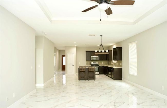 8110 Running Brook Ln, House other with 3 bedrooms, 2 bathrooms and 2 parking in Richmond TX | Image 14